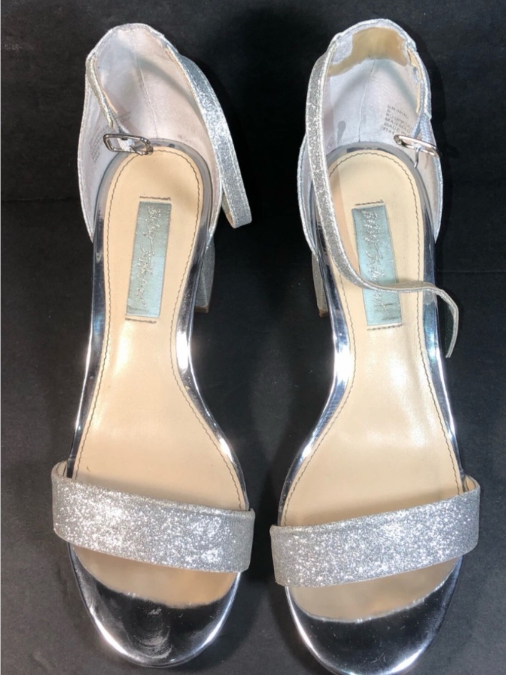 Betsey Johnson Miri Silver Glitter Ankle Strap Sandals Block Heels Sz 9.5 party